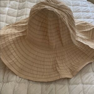 NYC Wide Brim Sun Hat in Beige